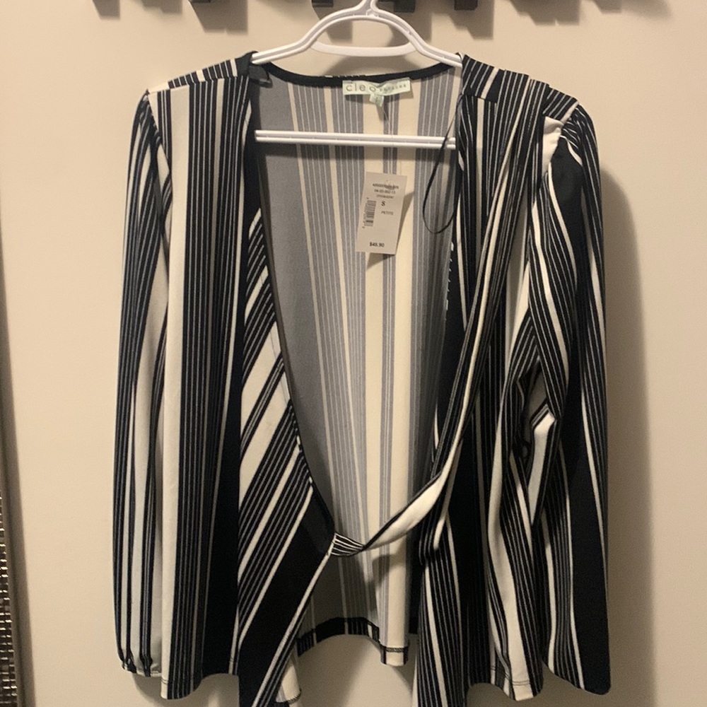 NWT Cleo wraparound blouse